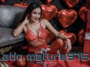 Latin_mature975